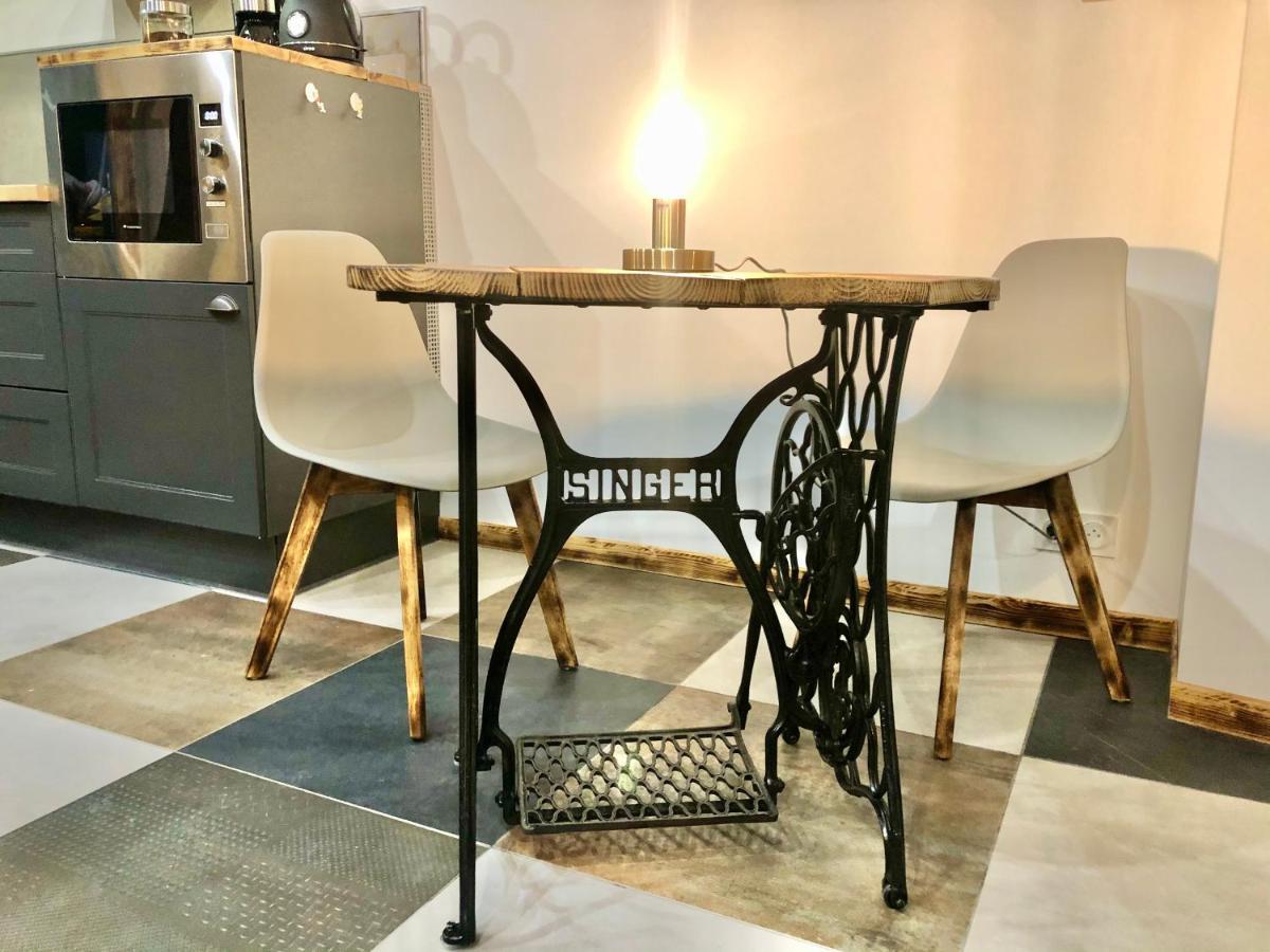 Studio Cocooning Spa, Lit Xxl, Cour Exterieure Le Puy-en-Velay Dış mekan fotoğraf